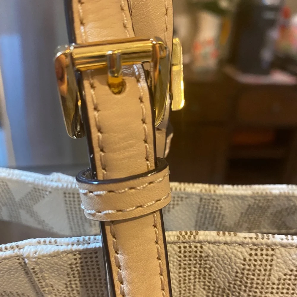 Michael Kors tote and wallet